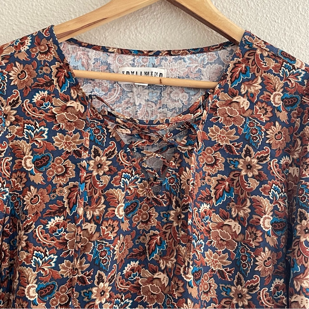 IDYLLWIND WOMEN'S ROUGE PAISLEY‎ PRINT LACE-UP TOP - Picture 13 of 14